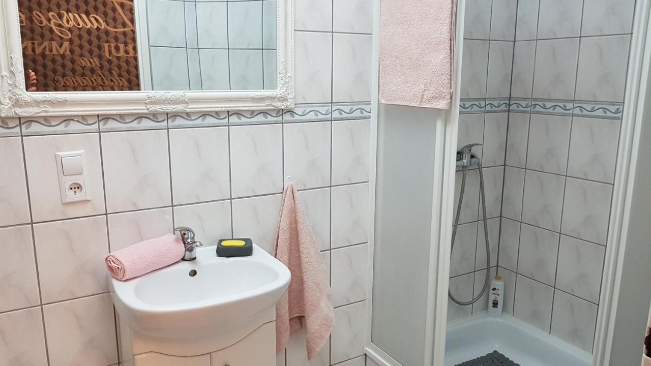 Pokoje Goscinne Zblewo Exteriör bild