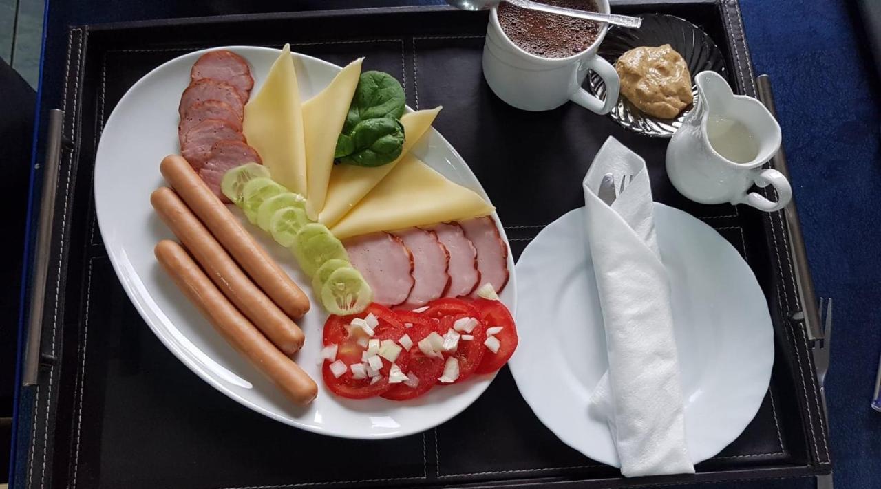 Pokoje Goscinne Zblewo Exteriör bild